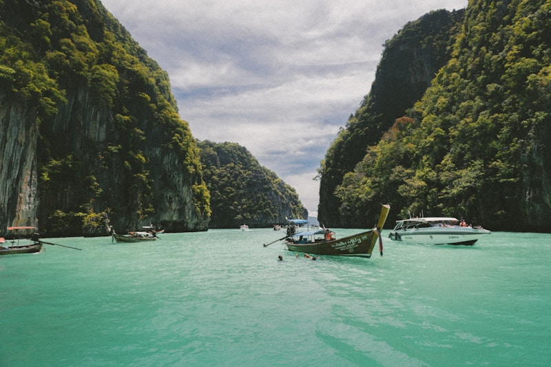 Thailand beach island budget Koh Lanta